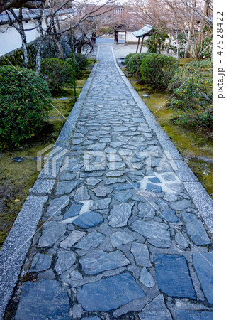 冬の京都の一休寺 冬の京都の一休寺 47528422