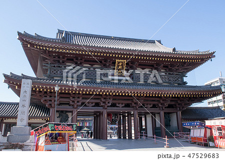 神奈川県 川崎市 川崎大師 平間寺 大山門の写真素材