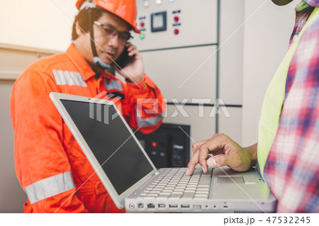 engineer in solar power plant  47532245