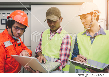 engineer in solar power plant engineer in solar power plant 47532246