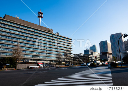 冬の東京 国会前交差点と虎ノ門の高層ビル 2019.01　a 47533284