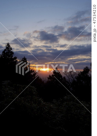 2019年の宝満山(福岡)からの初日の出 2019年の宝満山(福岡)からの初日の出 47534210