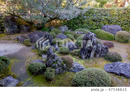 冬の京都の一休寺 47536615