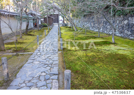 冬の京都の一休寺 47536637