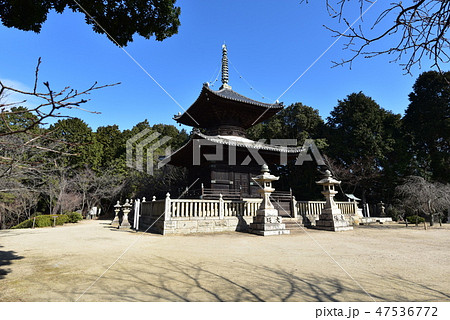 【中国三十三観音霊場】第六番　蓮台寺の多宝塔と冬晴れの青空　岡山県倉敷市 47536772