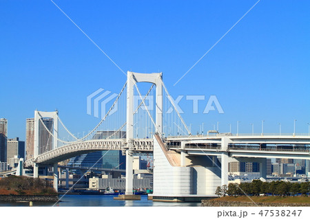 東京都　都市風景　東京港とレインボーブリッジ 47538247