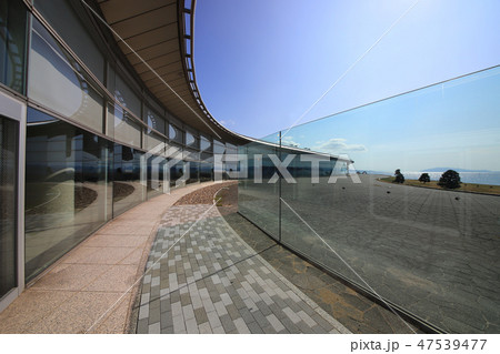 島根県立美術館 宍道湖側を見る 47539477
