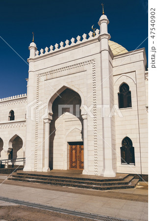 White mosque at the sunny day White mosque at the sunny day 47540902