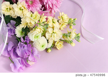 お彼岸の花束 47540996