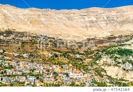 View of Bsharri town in the Qadisha Valley, Lebanon 47542164
