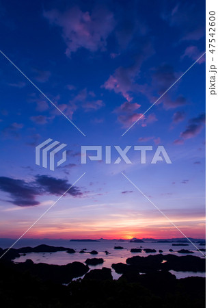 夏の九十九島の夕暮れ 夏の九十九島の夕暮れ 47542600