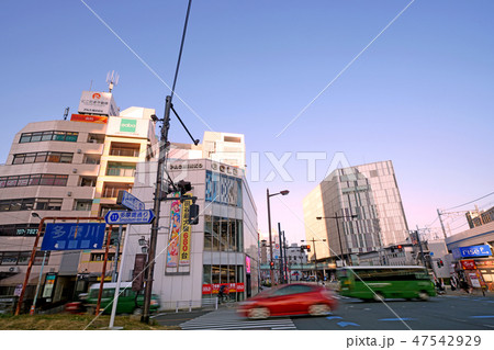 日本の東京都市景観　玉川通りや多摩堤通りなどを望む（奥は二子玉川駅方向） 47542929