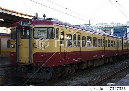 終焉近い越後線115系(懐かしの新潟色) 終焉近い越後線115系(懐かしの新潟色) 47547528