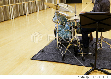ドラムプレイ 47549164