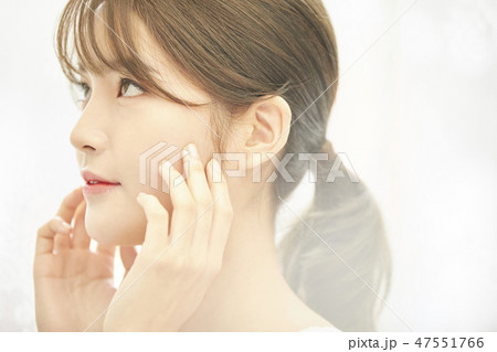 女性　ビューティー 47551766