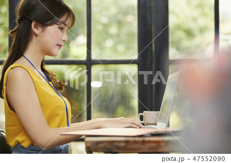 ビジネス 女性 ビジネス 女性 47552090