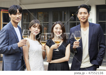 パーティー　記念　お祝い 47552136