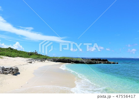 沖縄 宮古島 青空と青い海の風景 沖縄 宮古島 青空と青い海の風景 47556417