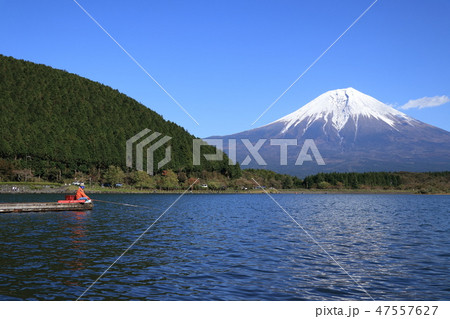 田貫湖の釣り人の写真素材
