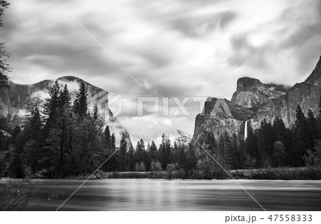 El Capital and Cathedral cliff with rive. 47558333