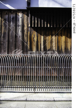 鉄製の犬矢来（防護柵） 47559271