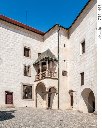 Courtyard of Ledec Caste, Ledec nad Sazavou, Czech Republic. View from castle tower 47564448