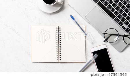 オフィス 事務室 職場 47564546