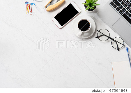 スマホ スマートフォン 携帯 47564643