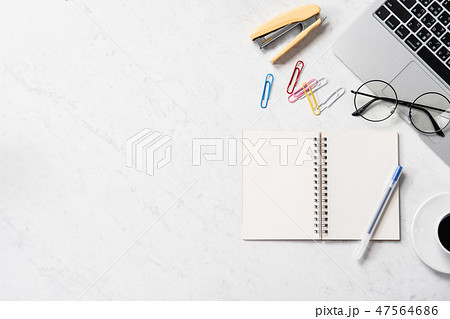 ファッション 流行 オシャレ 47564686