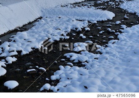 冬の白川郷 47565096