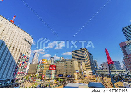大阪　大阪駅前風景 47567443