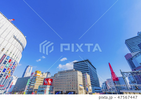 大阪　大阪駅前風景 47567447