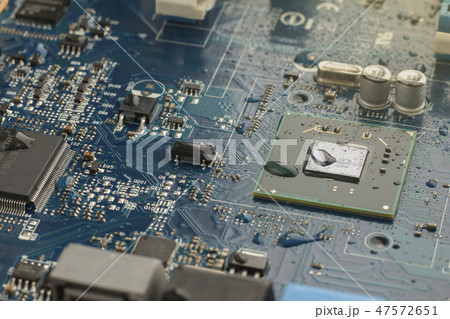 electrical circuit motherboard with water droplets electrical circuit motherboard with water droplets 47572651