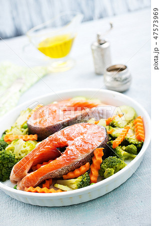 salmon salmon 47573969
