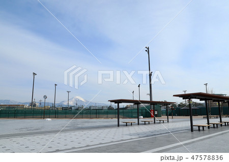 長浜市から見る伊吹山(滋賀県) 長浜市から見る伊吹山(滋賀県) 47578836