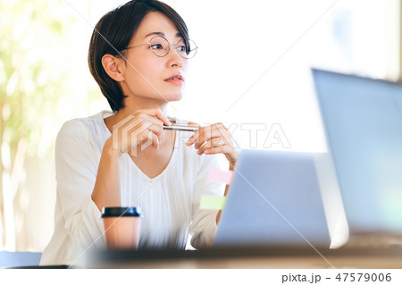 ビジネスウーマン ビジネスウーマン 47579006