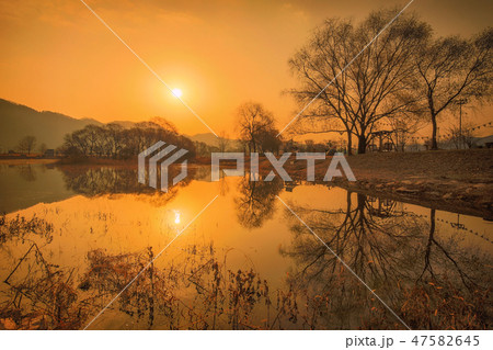 チャラ島 冬 日の出 47582645