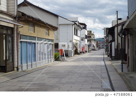 歴史的街並三次町の石畳通り 歴史的街並三次町の石畳通り 47588061