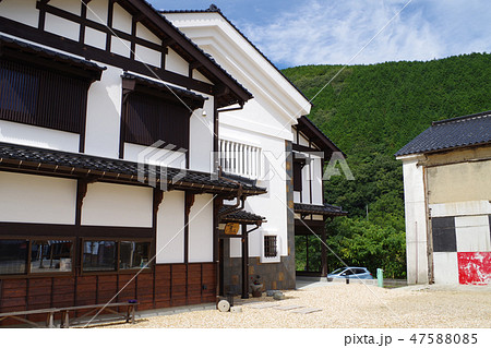 歴史的街並三次町の町家 47588085