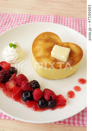 ハートのパンケーキ ハートのパンケーキ 47590965