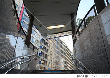 大阪メトロ淀屋橋駅 47592757