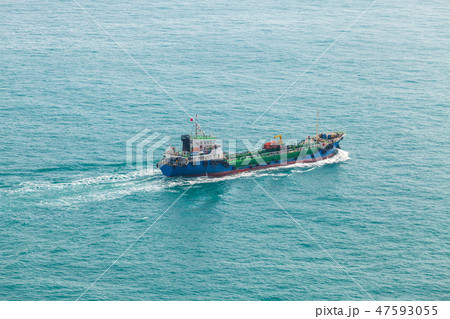 Tanker ship goes in Busan port area 47593055