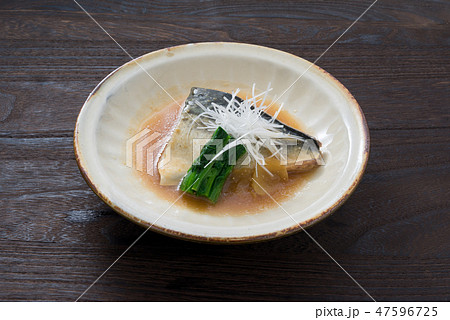 サバの味噌煮 47596725