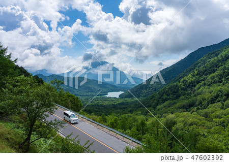 栃木県日光市　奥日光　湯ノ湖　男体山　（8月） 47602392