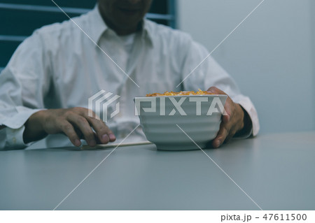 various various 47611500