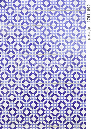 Wall tiles with typical old Lisbon Wall tiles with typical old Lisbon 47614699