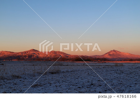 朝焼けの雪化粧筑波山  石岡市風景 朝焼けの雪化粧筑波山  石岡市風景 47618166