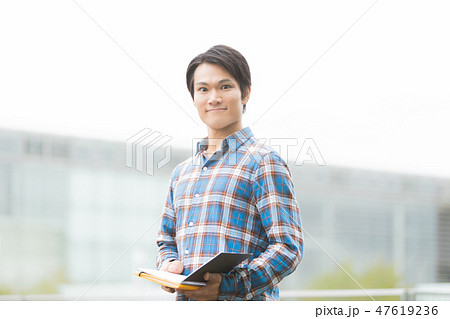young man 47619236