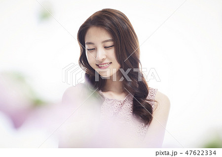 若い女性 韓国人 ビューティー 47622334