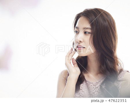 若い女性 韓国人 ビューティー 47622351